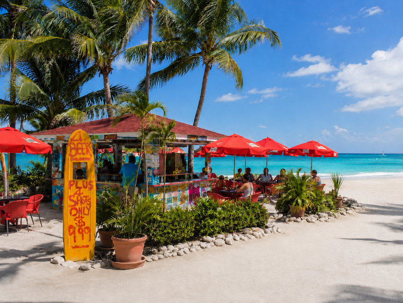 Nassau Bar Crawl: The Route, the Timing, and What to Skip