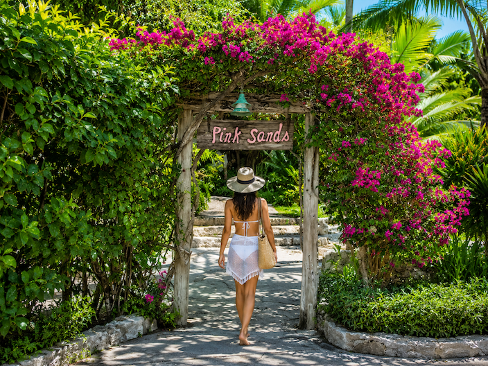 Where to Eat on Harbour Island: The Food Guide